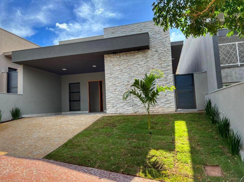 Casa em Condomínio - Ribeirão Preto, SP no bairro Bonfim Paulista