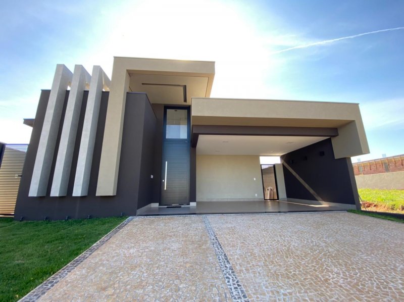 Casa em Condomínio - Ribeirão Preto, SP no bairro Residencial Alto do Castelo
