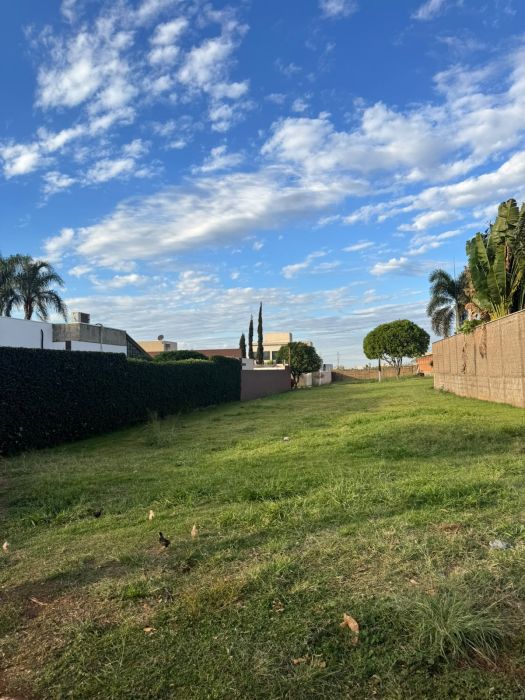 Terreno em Condomínio - Venda - Próximo A Rod. Anhanguera - Cravinhos - SP