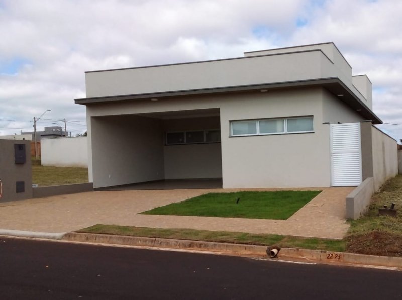 Casa em Condomínio - Ribeirão Preto, SP no bairro Bonfim Paulista